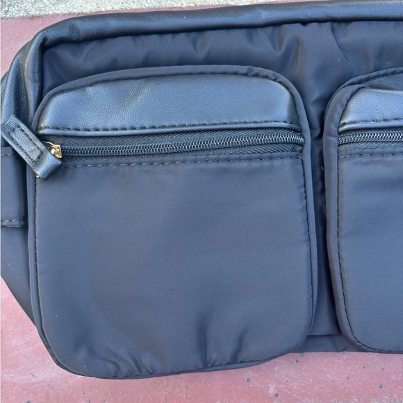 1 Million Elixir Black Pouch - Picture 3 of 5